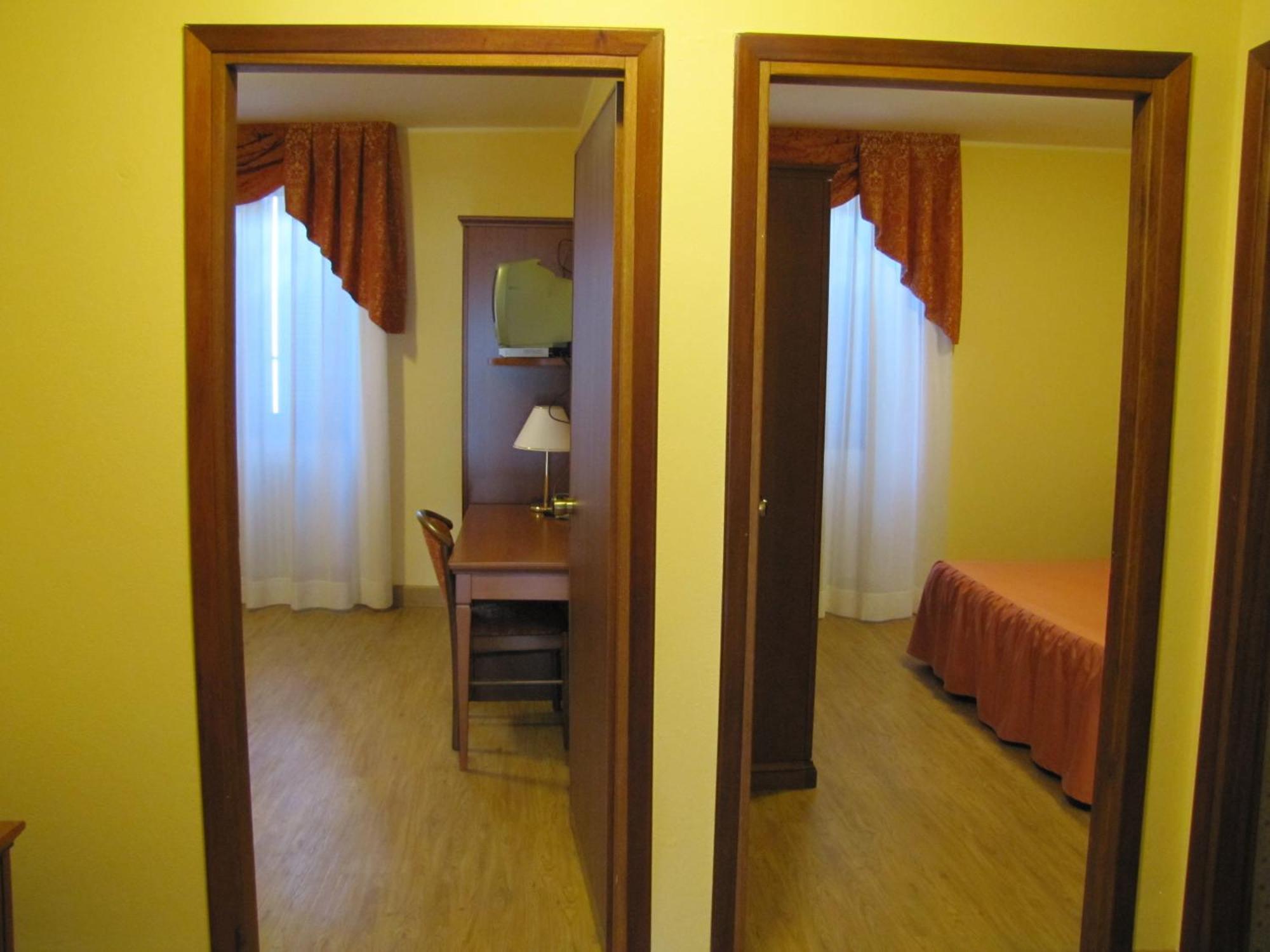 Hotel Ristorante Combolo Тельо Екстериор снимка