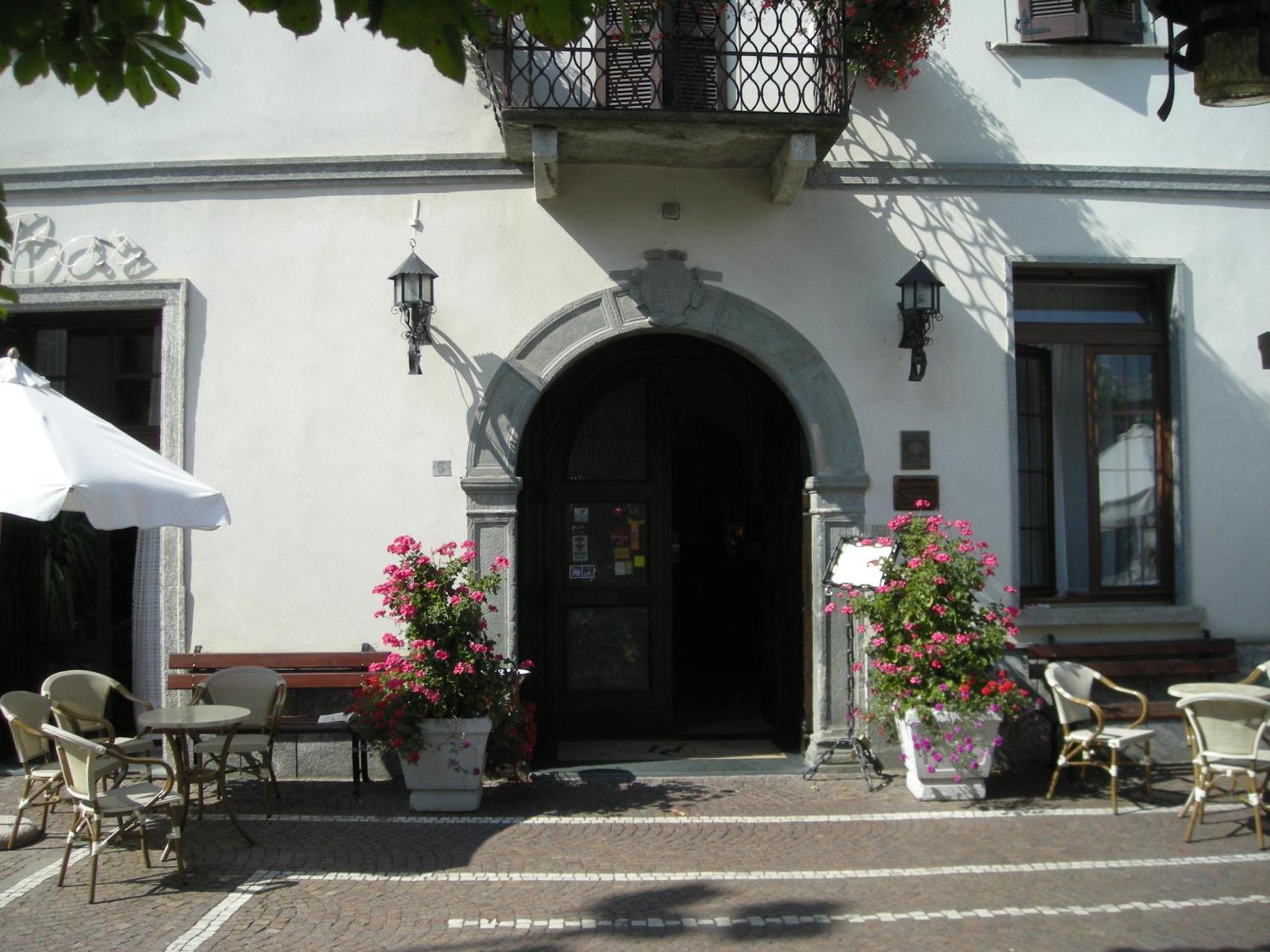 Hotel Ristorante Combolo Тельо Екстериор снимка